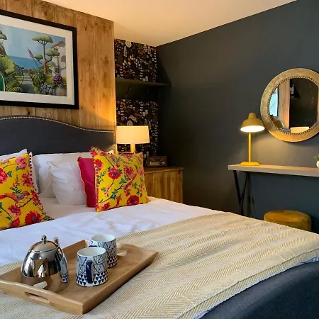 Sherlocks Bed and breakfast Whitby