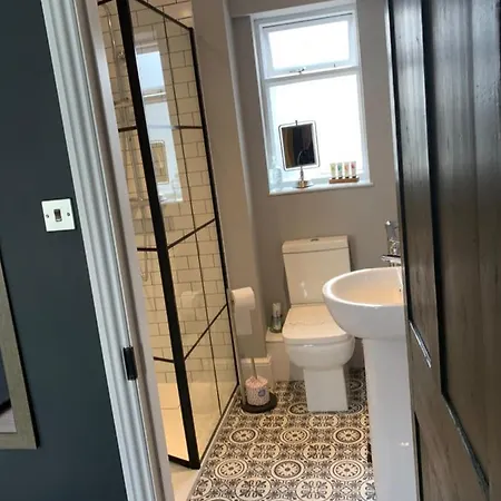 Sherlocks Bed and breakfast