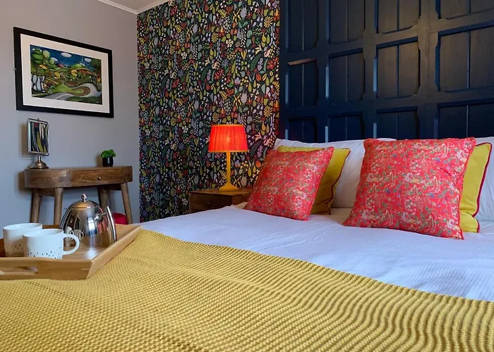 Sherlocks Bed & Breakfast 3*