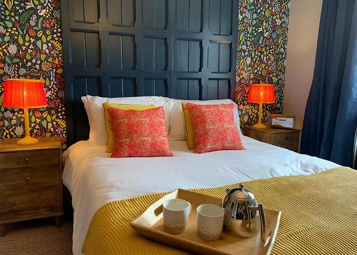 Sherlocks Bed & Breakfast 3*